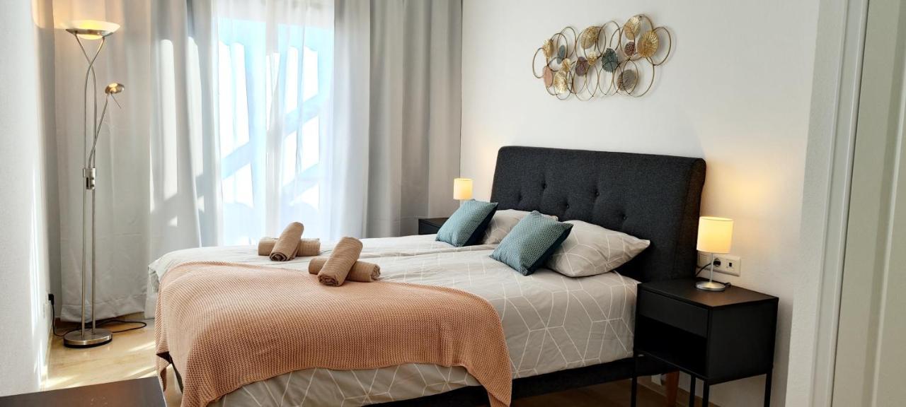 Puerto De La Duquesa Sea View Apartment Манилва Екстериор снимка