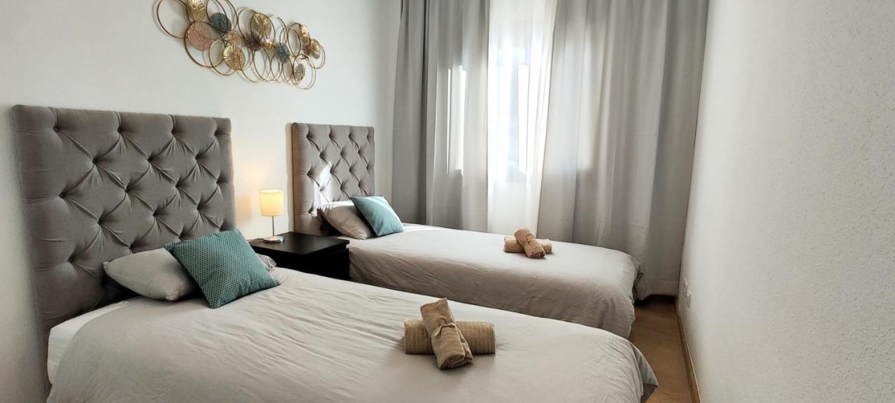 Puerto De La Duquesa Sea View Apartment Манилва Екстериор снимка