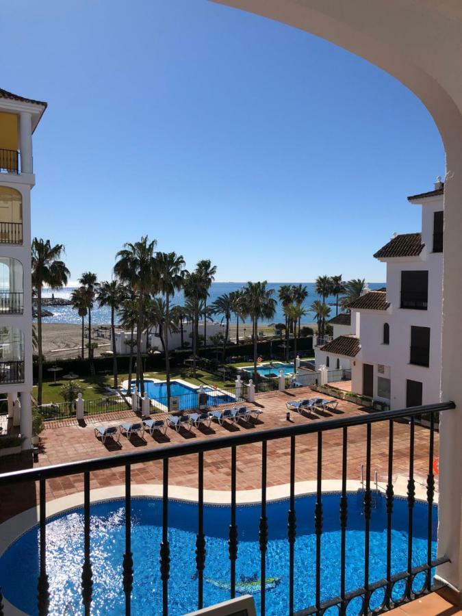 Puerto De La Duquesa Sea View Apartment Манилва Екстериор снимка